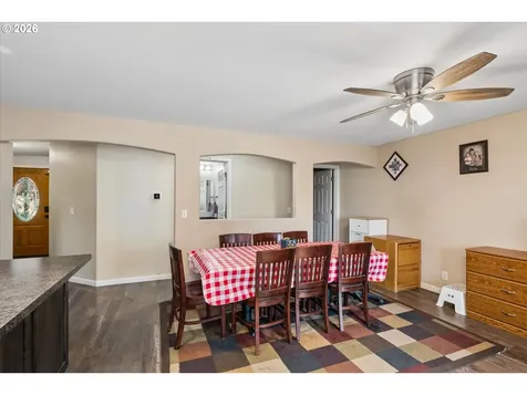 995 Kintzley Avenue Springfield OR 97478