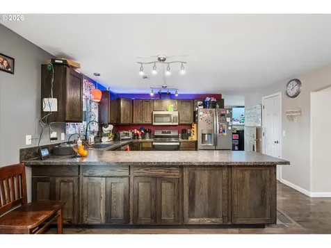 995 Kintzley Avenue Springfield OR 97478