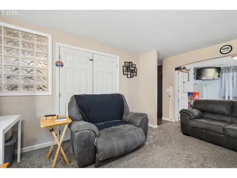 995 Kintzley Avenue Springfield OR 97478