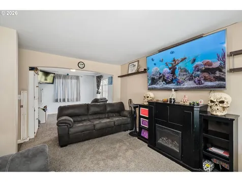 995 Kintzley Avenue Springfield OR 97478