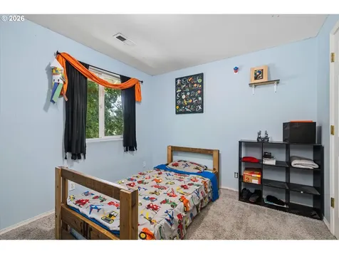 995 Kintzley Avenue Springfield OR 97478