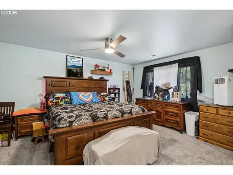 995 Kintzley Avenue Springfield OR 97478