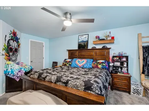 995 Kintzley Avenue Springfield OR 97478