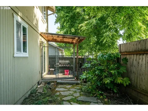 995 Kintzley Avenue Springfield OR 97478