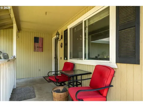 995 Kintzley Avenue Springfield OR 97478