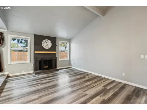 4043 SE Spring Street Hillsboro OR 97123
