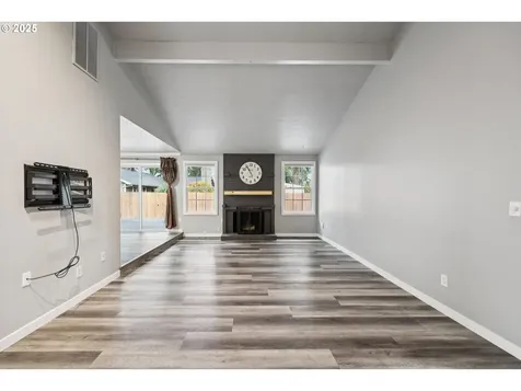 4043 SE Spring Street Hillsboro OR 97123