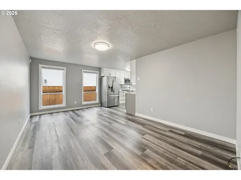 4043 SE Spring Street Hillsboro OR 97123