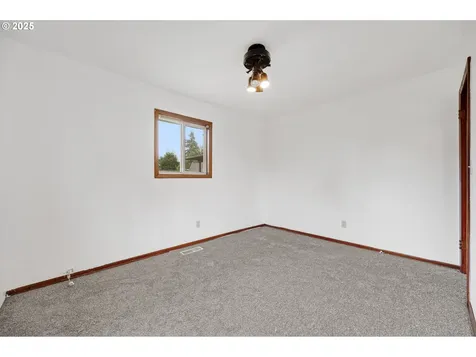 18918 NE Davis Street Portland OR 97230