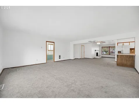18918 NE Davis Street Portland OR 97230