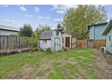 18918 NE Davis Street Portland OR 97230