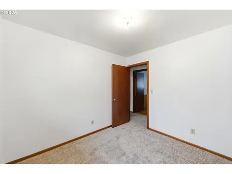 18918 NE Davis Street Portland OR 97230