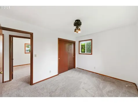 18918 NE Davis Street Portland OR 97230