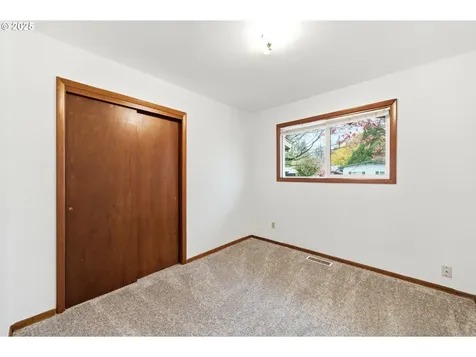18918 NE Davis Street Portland OR 97230