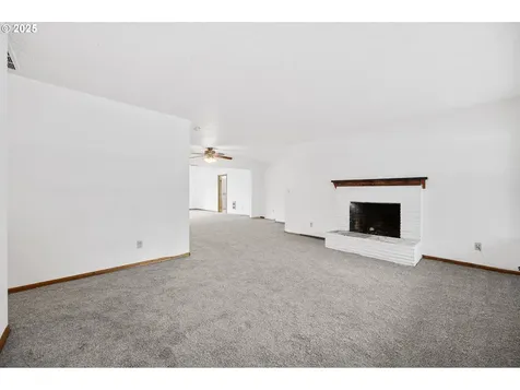 18918 NE Davis Street Portland OR 97230