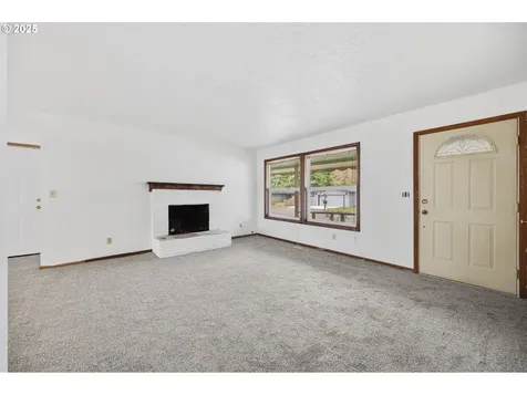 18918 NE Davis Street Portland OR 97230