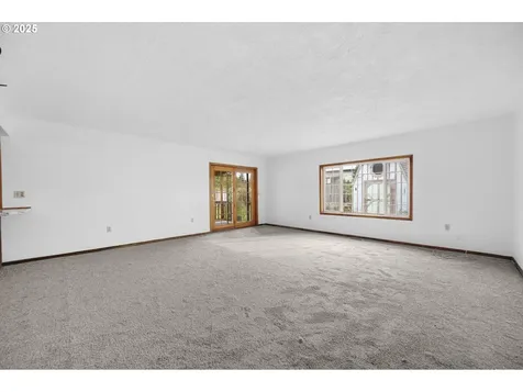 18918 NE Davis Street Portland OR 97230
