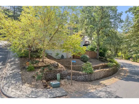 3401 Videra Drive Eugene OR 97405
