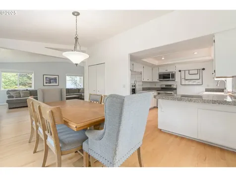 3401 Videra Drive Eugene OR 97405