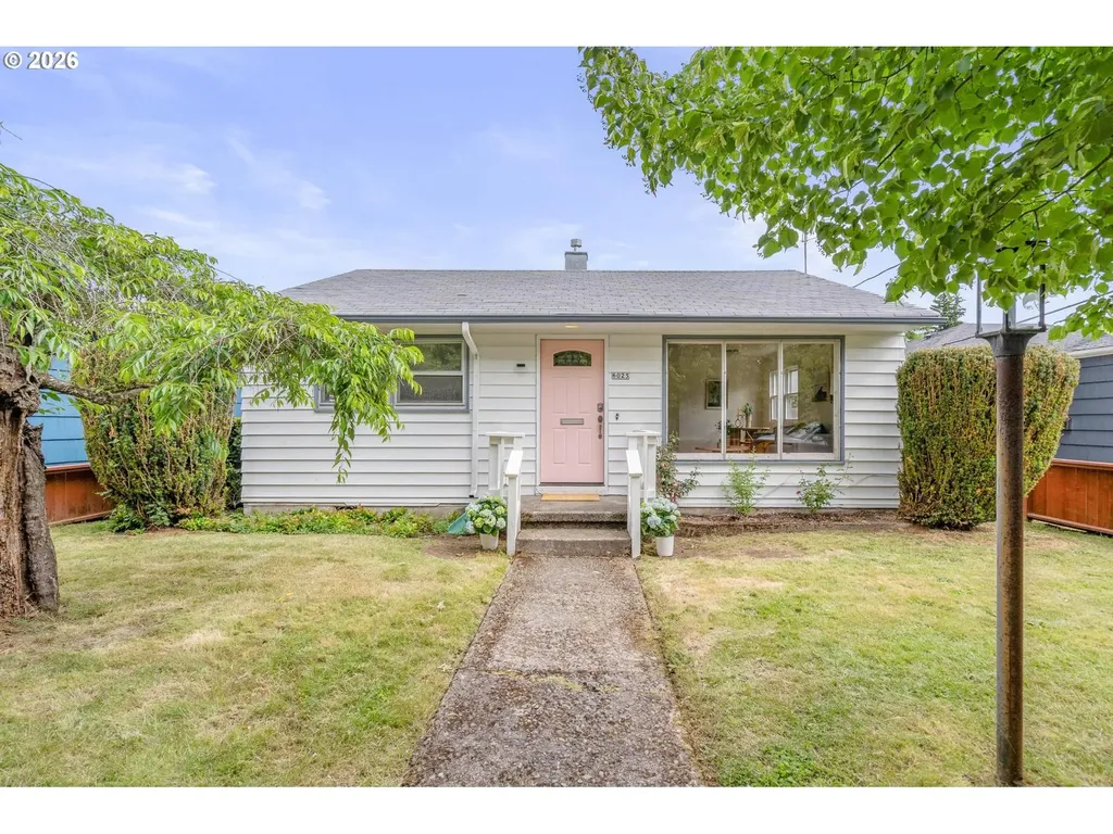 6025 SE Knight Street Portland OR 97206