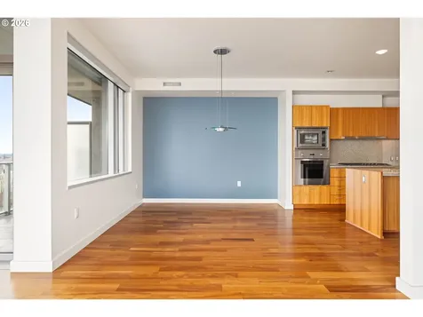 841 S Gaines Street Portland OR 97239