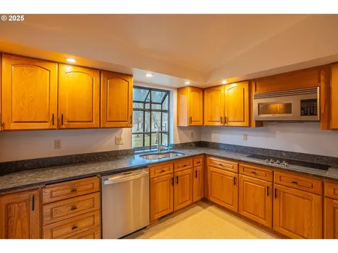 171 Lyle Snowden Road Lyle WA 98635