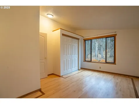 171 Lyle Snowden Road Lyle WA 98635