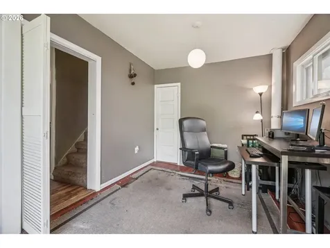 5629 SE Center Street Portland OR 97206