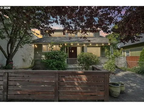 5629 SE Center Street Portland OR 97206