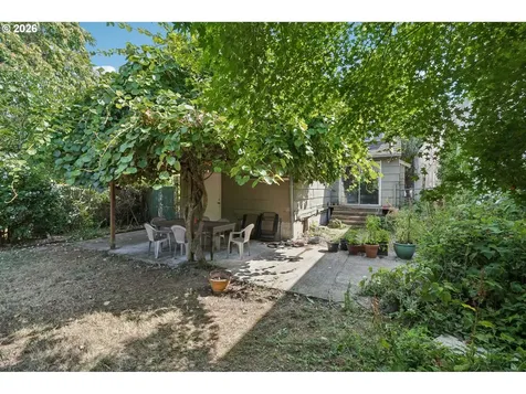 5629 SE Center Street Portland OR 97206