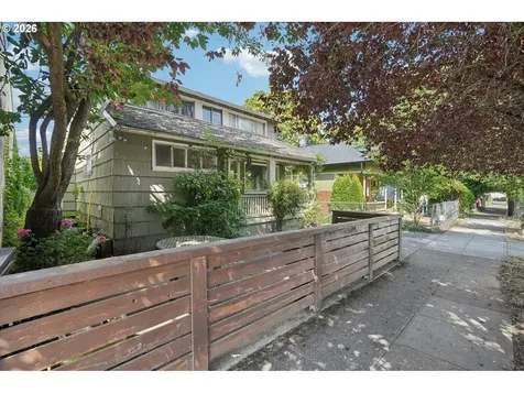 5629 SE Center Street Portland OR 97206