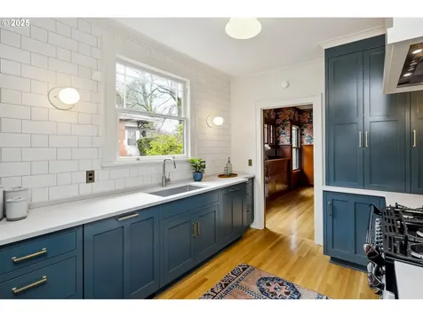 1828 SE Ladd Avenue Portland OR 97214