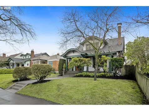 1828 SE Ladd Avenue Portland OR 97214