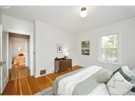 1828 SE Ladd Avenue Portland OR 97214