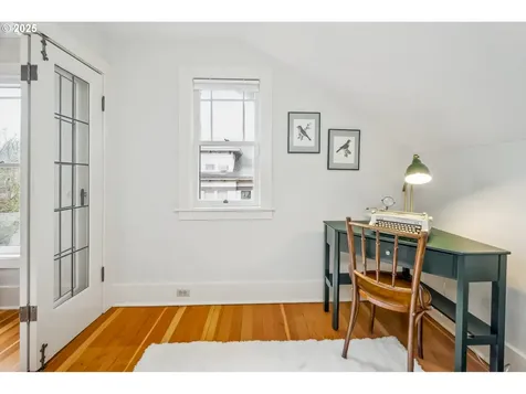 1828 SE Ladd Avenue Portland OR 97214