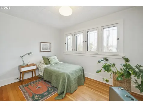 1828 SE Ladd Avenue Portland OR 97214