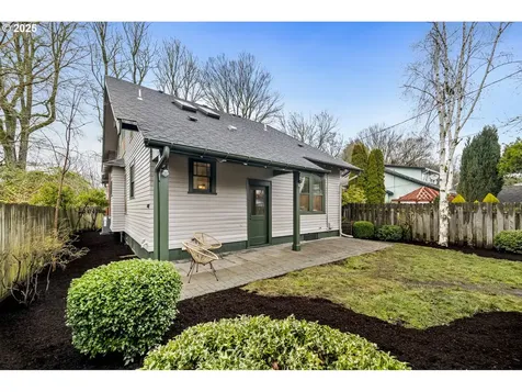 1828 SE Ladd Avenue Portland OR 97214