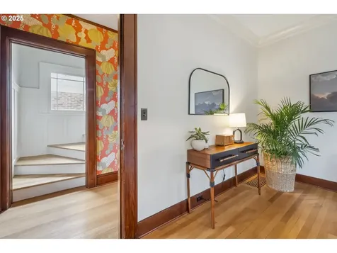 1828 SE Ladd Avenue Portland OR 97214