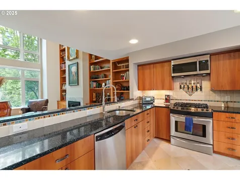 1135 NW Irving Street Portland OR 97209