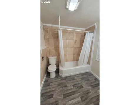 1123 W 2nd Street The Dalles OR 97058
