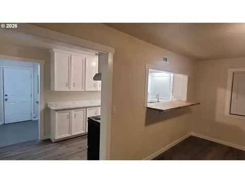 1123 W 2nd Street The Dalles OR 97058