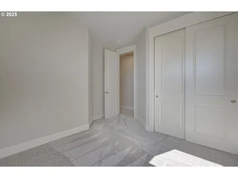 1011 N Heron Drive Ridgefield WA 98642