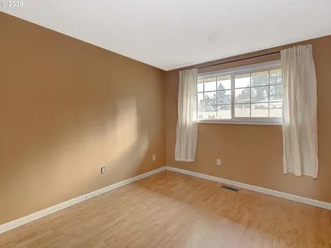 11612 SW 49th Avenue Portland OR 97219