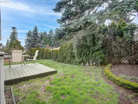 11612 SW 49th Avenue Portland OR 97219
