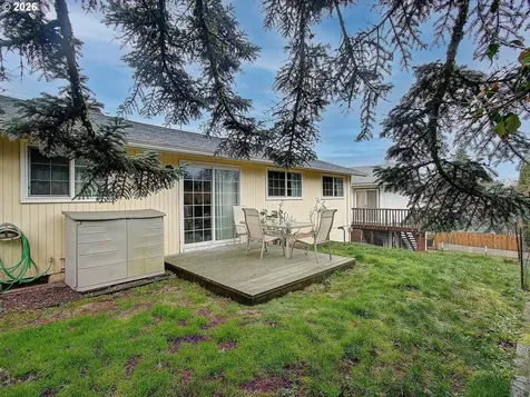 11612 SW 49th Avenue Portland OR 97219