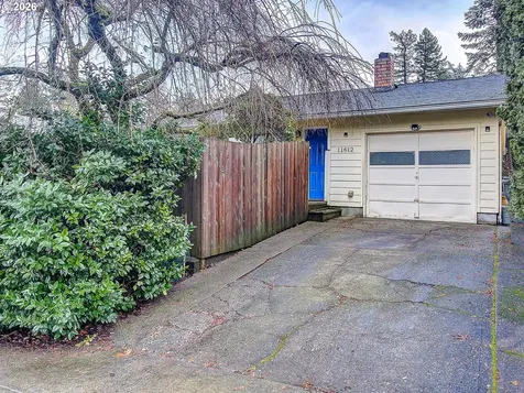 11612 SW 49th Avenue Portland OR 97219