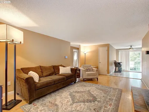 11612 SW 49th Avenue Portland OR 97219