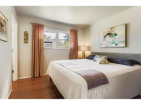 16646 SE Ankeny Street Portland OR 97233
