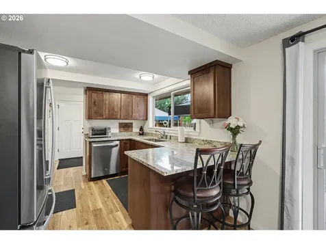 777 N 11th Street Cottage Grove OR 97424