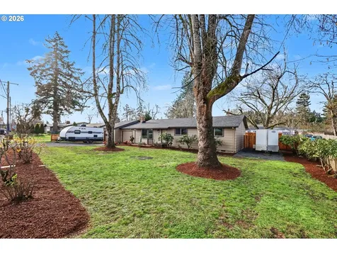 777 N 11th Street Cottage Grove OR 97424